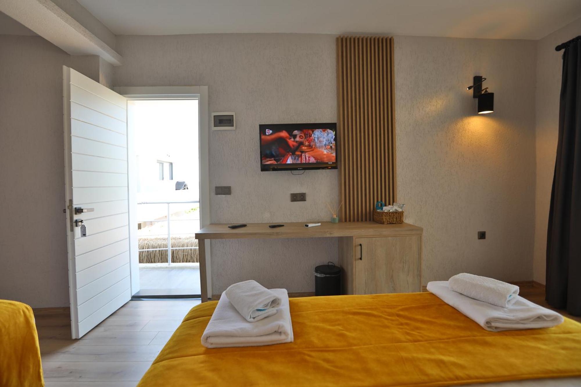 Ali'S Hotel Beach Bodrum Екстериор снимка